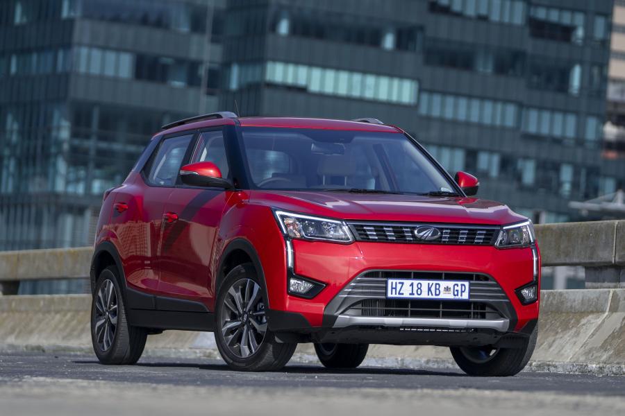  Mahindra XUV300 2019 года  (ZA) (фото 1 из 40)